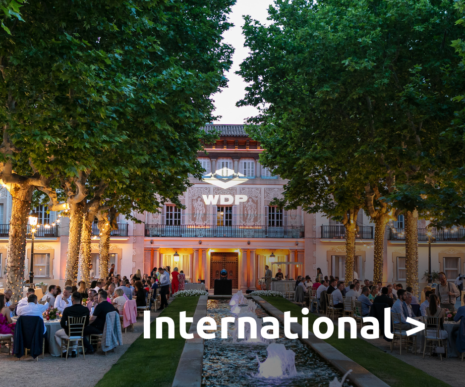 Een seated dinner in het buitenland